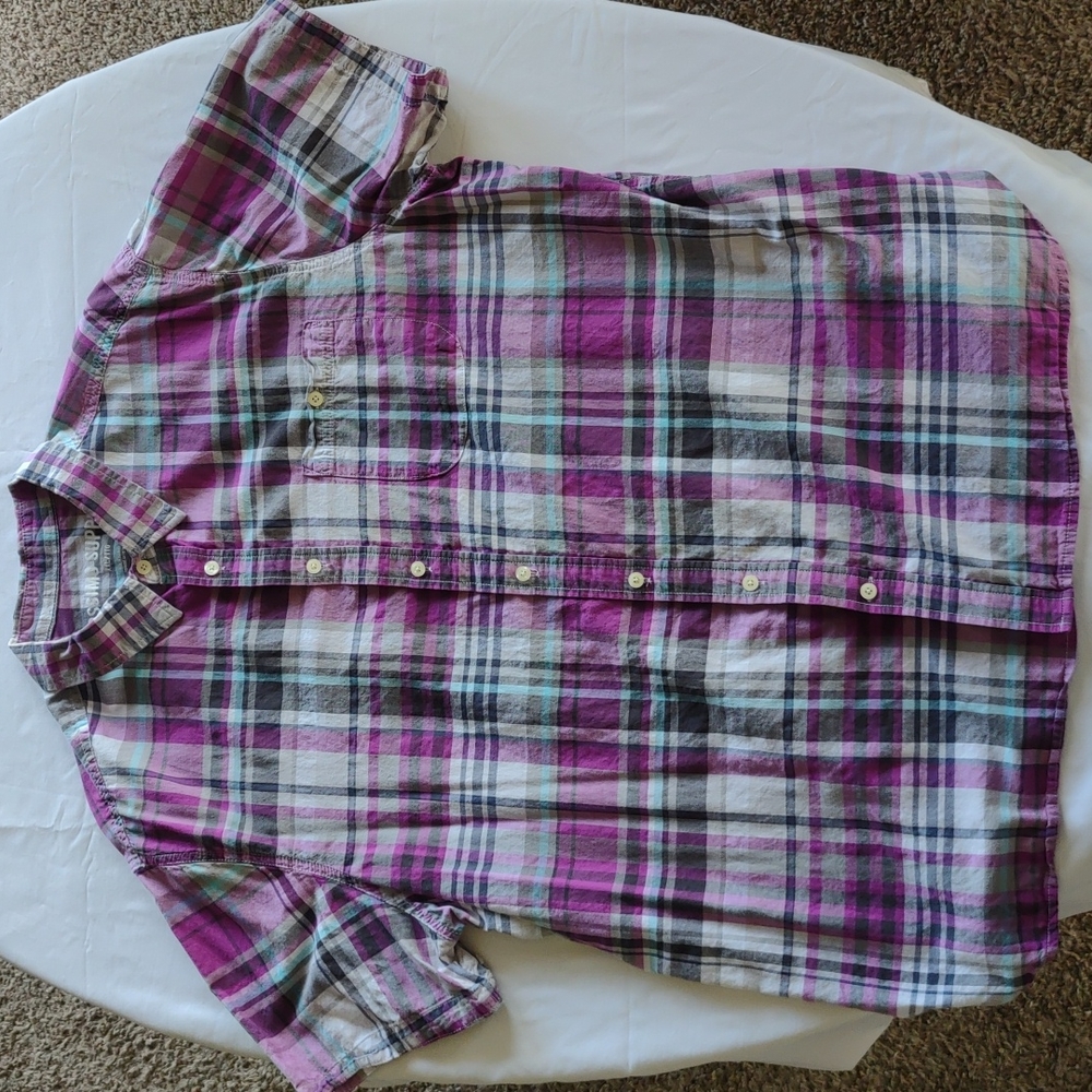 Mossimo supply company. 2XL button down sport shirt.